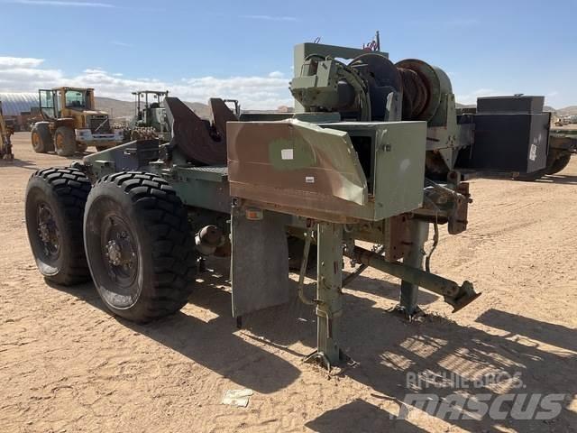 Oshkosh MK16 Low loaders