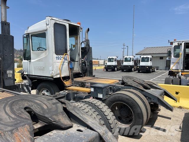 Ottawa T2 Terminal tractors