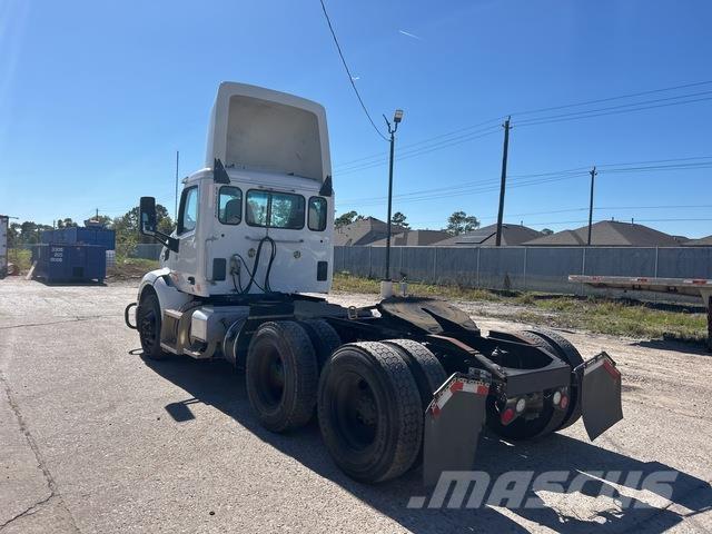 Peterbilt  Tractor Units