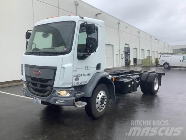 Peterbilt 220 Cabins and interior