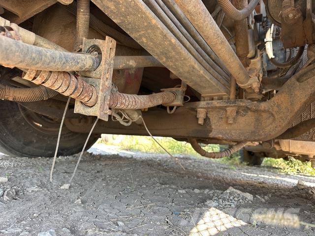 Peterbilt 320 Waste trucks