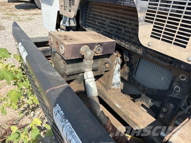 Peterbilt 320 Waste trucks