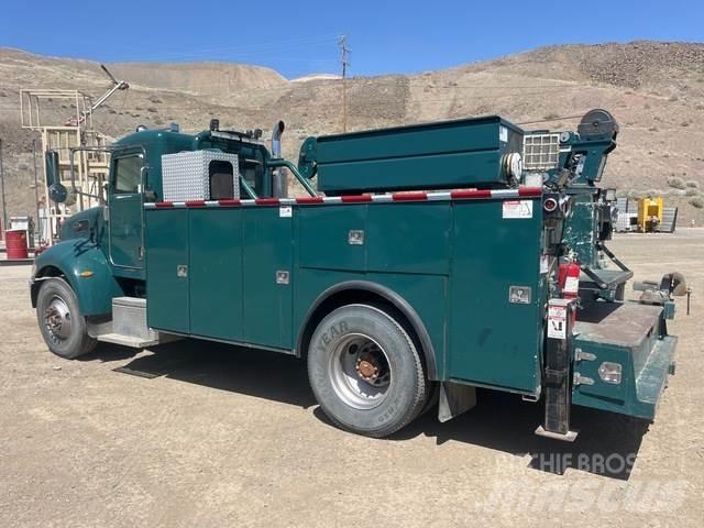 Peterbilt 335 Municipal / general purpose vehicles