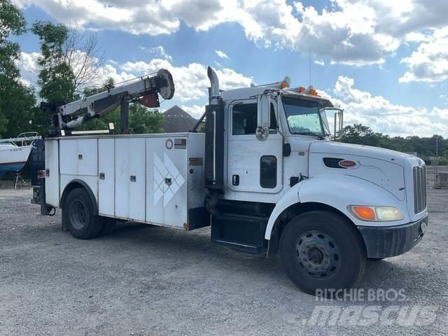 Peterbilt 335 Municipal / general purpose vehicles