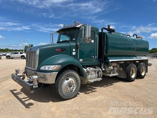 Peterbilt 348 Water tankers