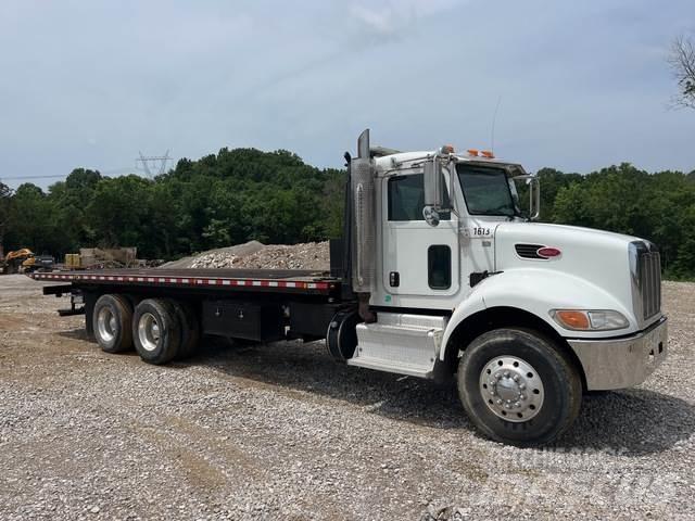 Peterbilt 348 Recovery vehicles