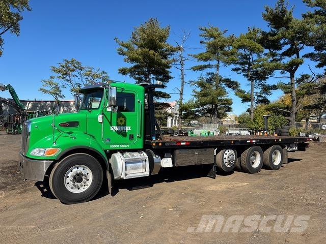Peterbilt 348 Recovery vehicles