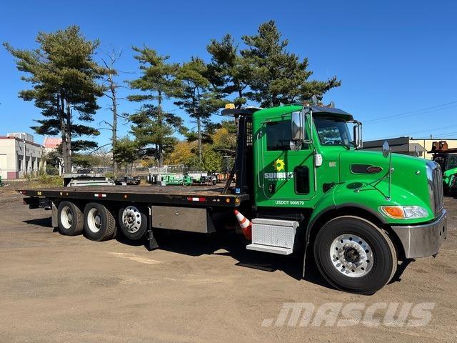 Peterbilt 348 Recovery vehicles
