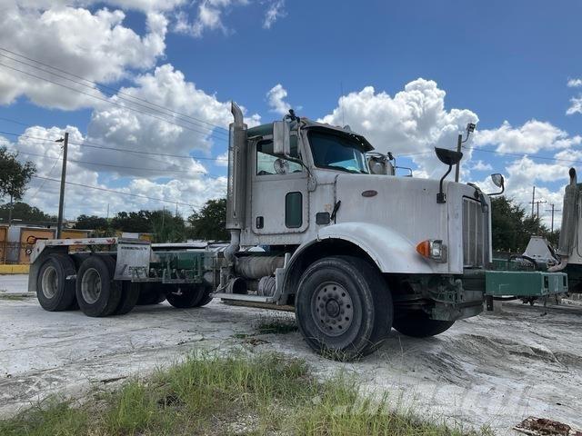 Peterbilt 365 Cabins and interior