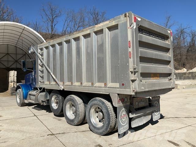 Peterbilt 367 Tipper trucks
