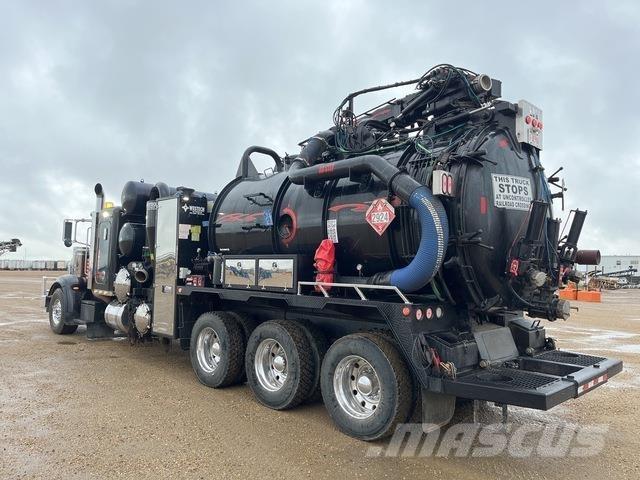 Peterbilt 367 Crawler excavators