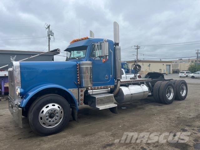 Peterbilt 379 Tractor Units