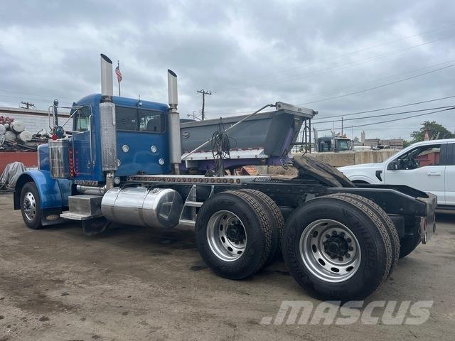 Peterbilt 379 Tractor Units