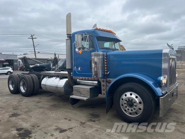 Peterbilt 379 Tractor Units