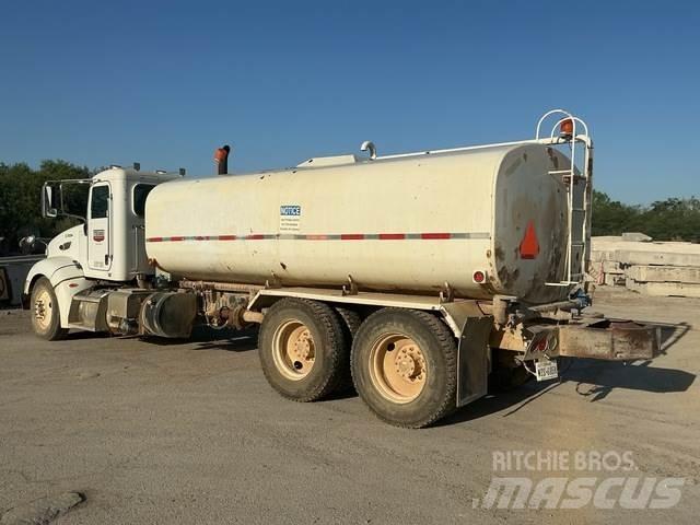 Peterbilt 386 Water tankers