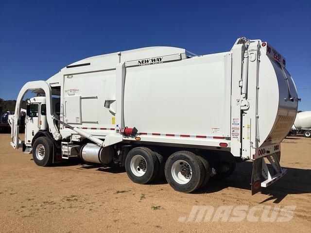 Peterbilt 520 Waste trucks