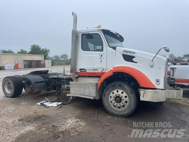 Peterbilt 567 Tractor Units