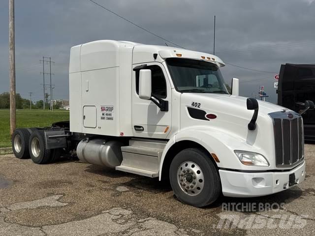 Peterbilt 579 Tractor Units