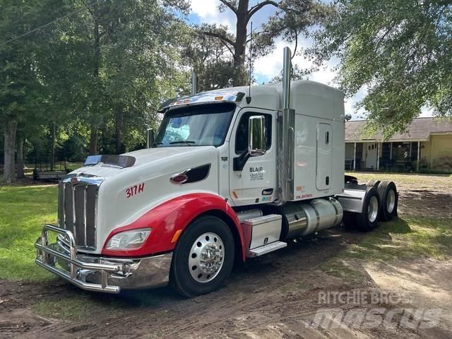 Peterbilt 579 Tractor Units