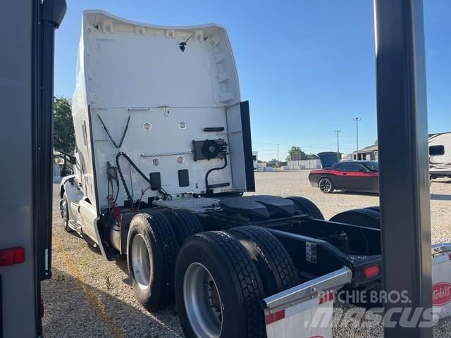 Peterbilt 579 Tractor Units