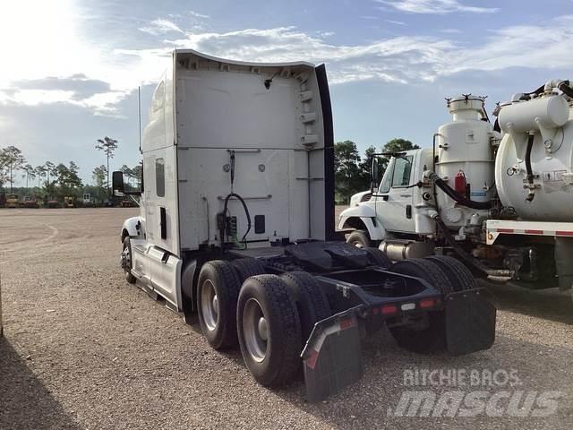 Peterbilt 579 Tractor Units