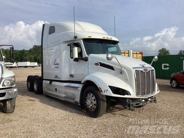 Peterbilt 579 Tractor Units