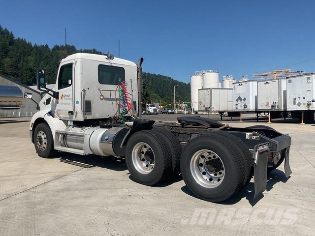 Peterbilt 579 Tractor Units