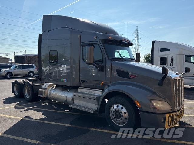 Peterbilt 579 Tractor Units