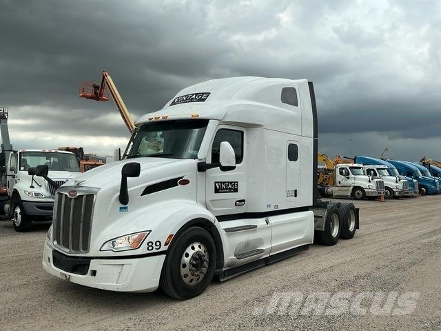 Peterbilt 579 Tractor Units