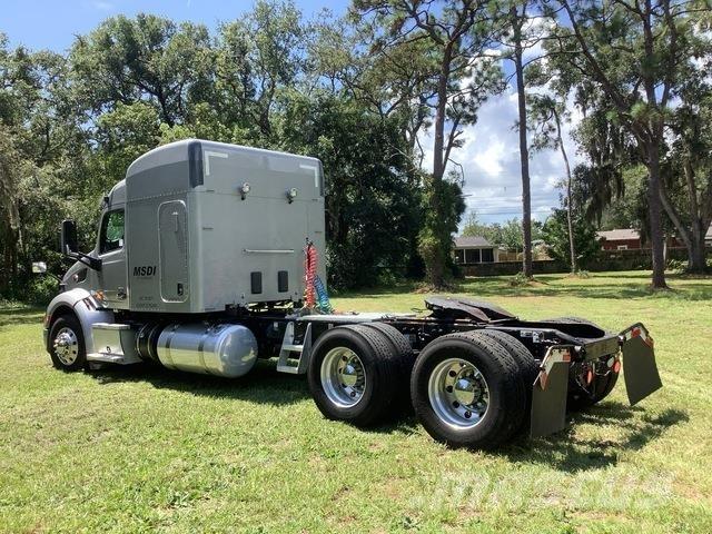 Peterbilt 579 Tractor Units