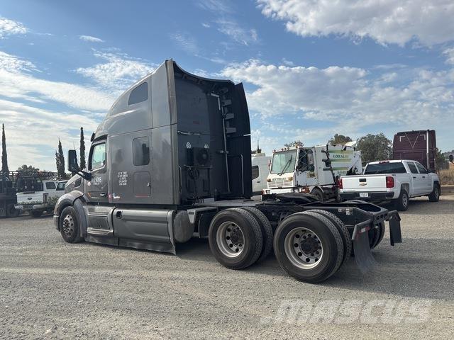Peterbilt 579 Tractor Units