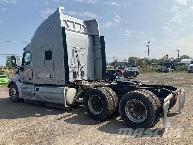 Peterbilt 579 Tractor Units