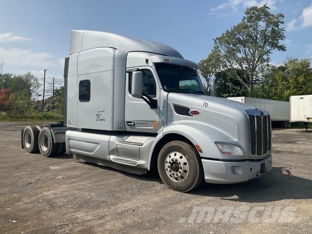 Peterbilt 579 Tractor Units