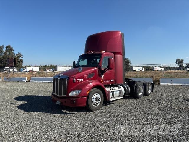 Peterbilt 579 Tractor Units