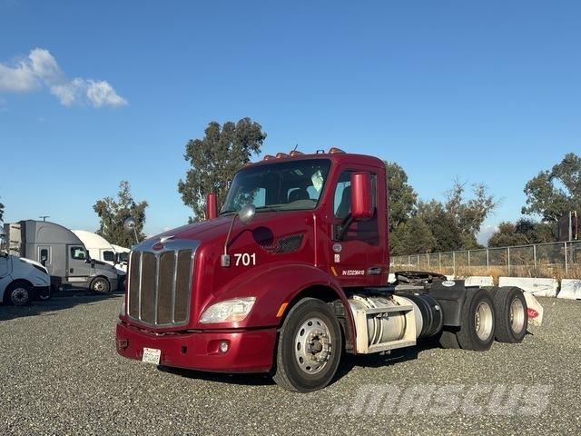 Peterbilt 579 Tractor Units
