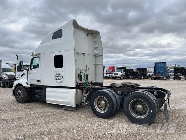 Peterbilt 579 Tractor Units