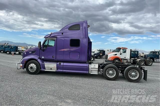Peterbilt 587 Tractor Units