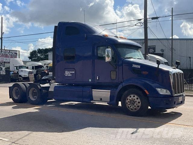 Peterbilt 587 Tractor Units