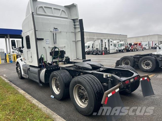 Peterbilt M579 Tractor Units