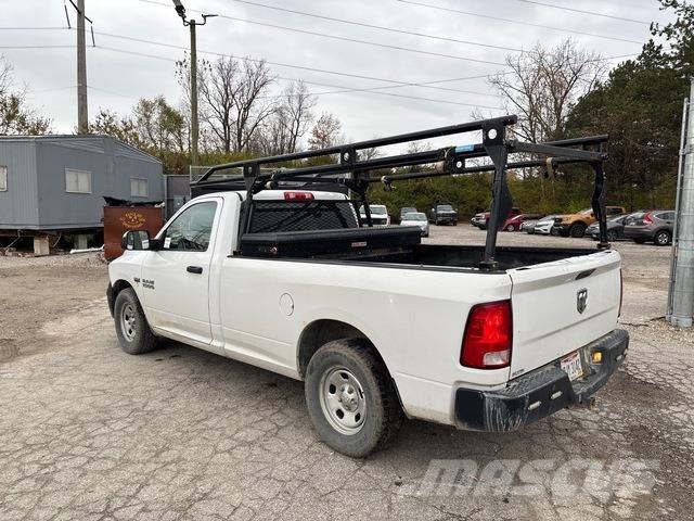 RAM 1500 Pick up/Dropside