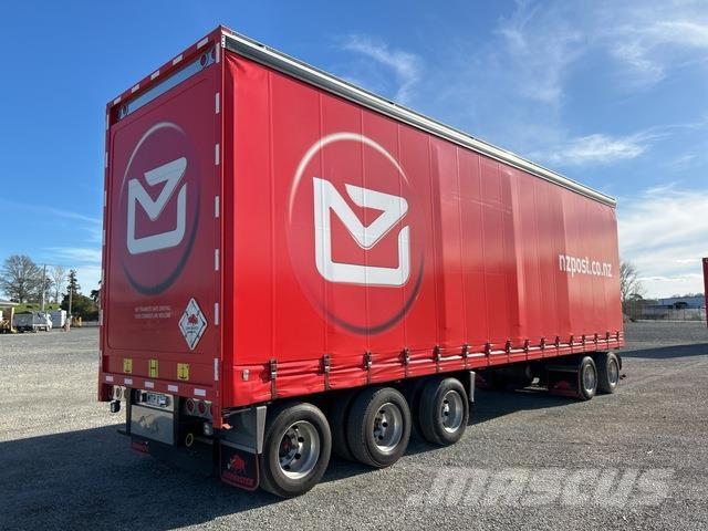  Roadmaster Curtainsider trailers