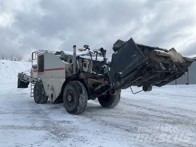 Roadtec SB2500D Material transport vehicles