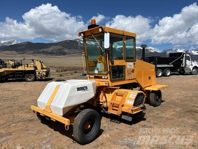 Rosco 4950 Indoor sweepers