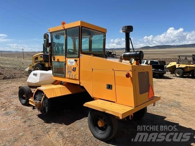 Rosco 4950 Indoor sweepers