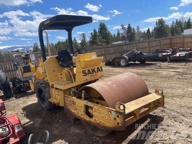 Sakai SV201D Single drum rollers