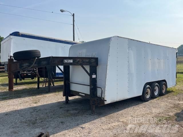  Sanitek Box body trailers