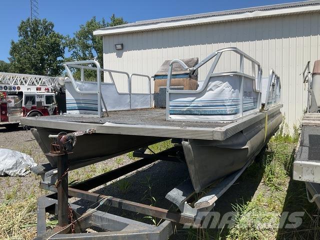  Sea Hunt Work boats / barges