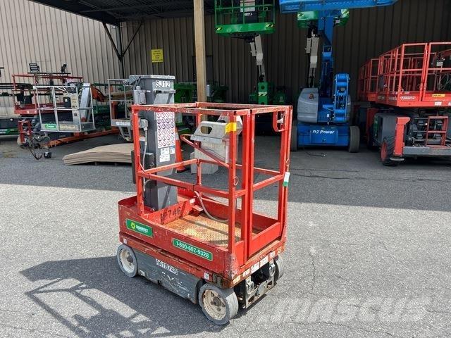 SkyJack SJ12 Vertical mast lifts