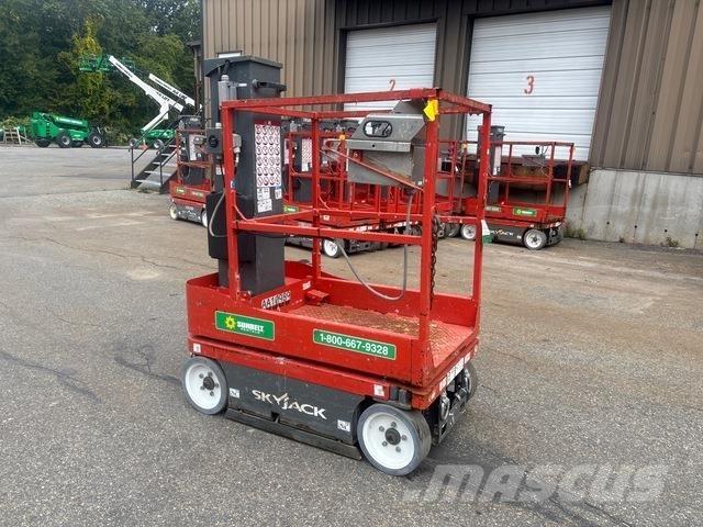 SkyJack SJ12 Vertical mast lifts