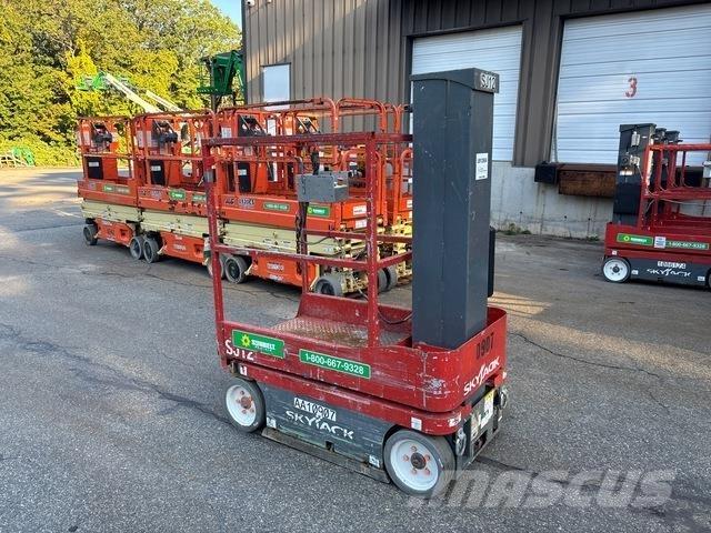 SkyJack SJ12 Vertical mast lifts